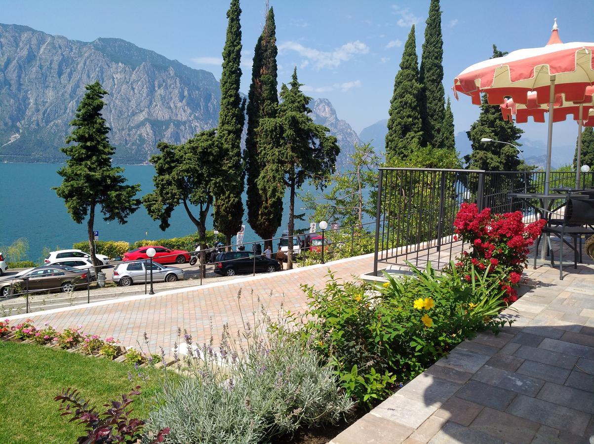 Hotel Oasi Beach Malcesine Exterior foto